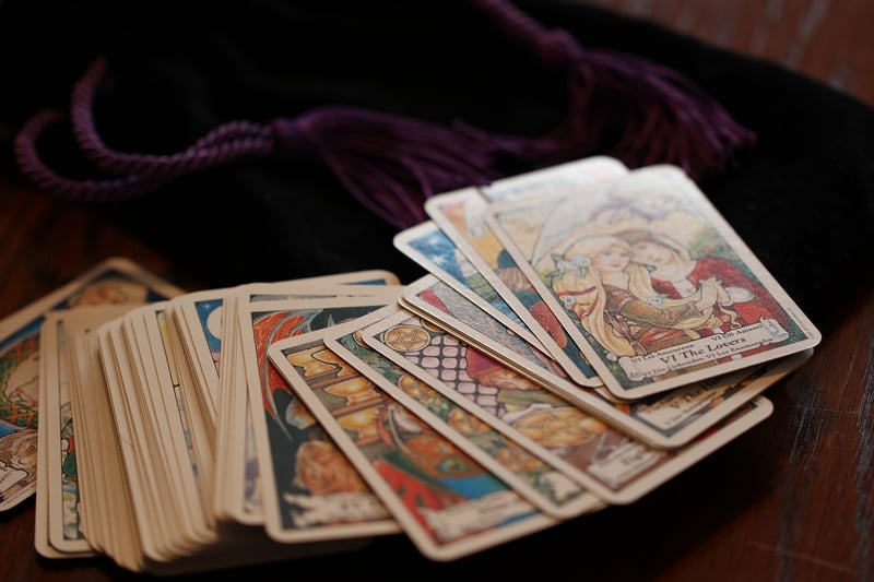 Tarot cards for psychic readings